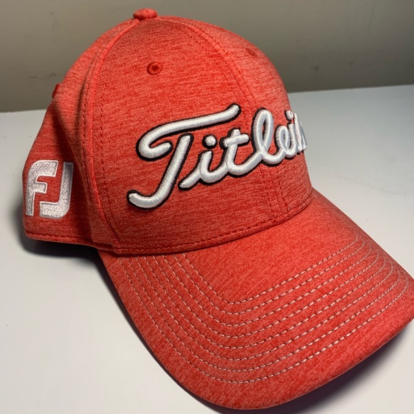 Titleist Red Baseball a cap Hat Golf S/M patch